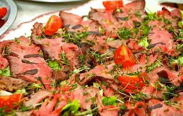 carpaccio di manzo all'aceto balsamico