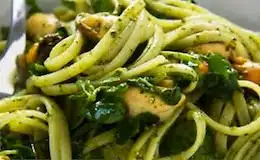 pasta pesto e cozze