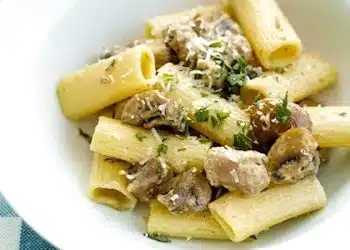 rigatoni funghi surgelati e grana
