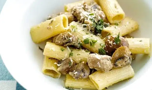 rigatoni funghi surgelati e grana