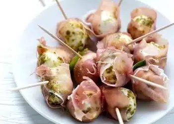Involtini mozzarella crudo e pistacchi