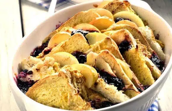 dolce di pane e mele senza uova