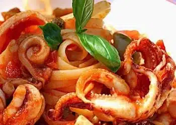 pasta pomodori calamari