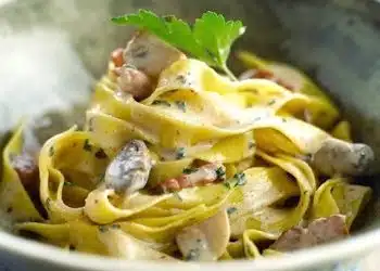 tagliatelle funghi freschi pancetta e mascarpone