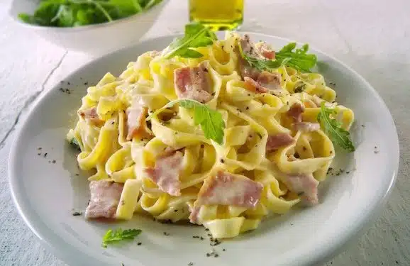 tagliatelle veloci pancetta e rucola
