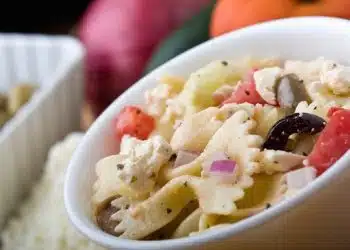 insalata di pasta alla greca