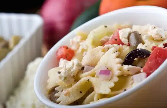 insalata di pasta alla greca
