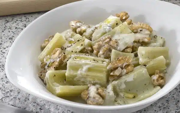 insalata cardi noci zola