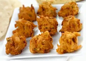 frittelle indiane con cipolla