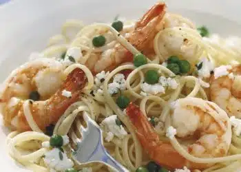 pasta piselli gamberi ricotta