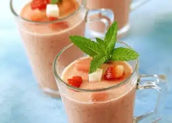 ssmoothie alle fragole e cocco