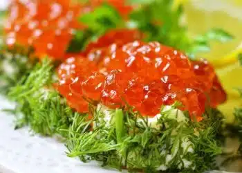 antipasto caviale aforma di cuore san valentino
