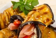 Melanzane ripiene grigliate feta e peperone Ricetta melanzane ripiene grigliate feta peperone