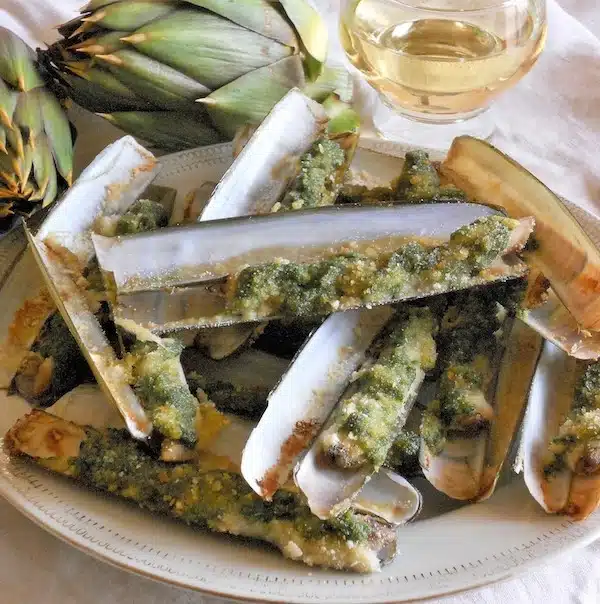 Cannolicchi di mare al pesto di carciofi