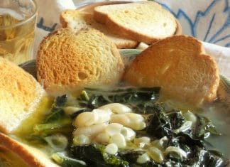 Zuppa toscana con cavolo nero e fagioli cannellini