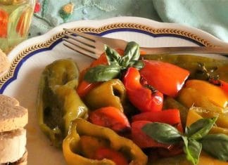Peperoni e friggiteli in padella. Verdure di stagione in meno di 30 minuti peperoni e friggitelli in padella ricetta