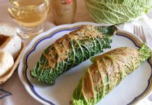 Wurstel con verza. Involtini al forno. Ricetta Wurstel con verza Involtini al forno