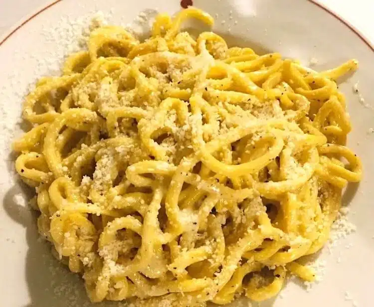 pasta cacio e pepe ricetta