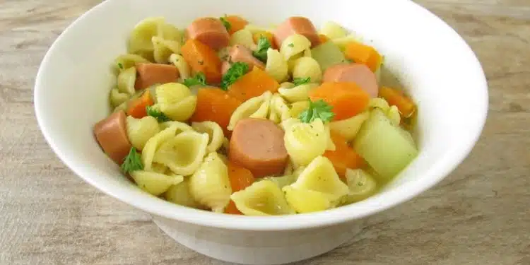 minestra-invernale-rape-wurstel-carote-e-patate.j