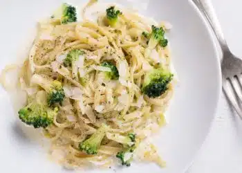 pasta broccoli piccante al formaggio