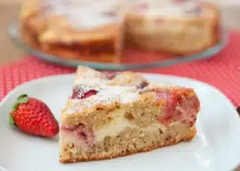 torta ricotta e fragole morbida