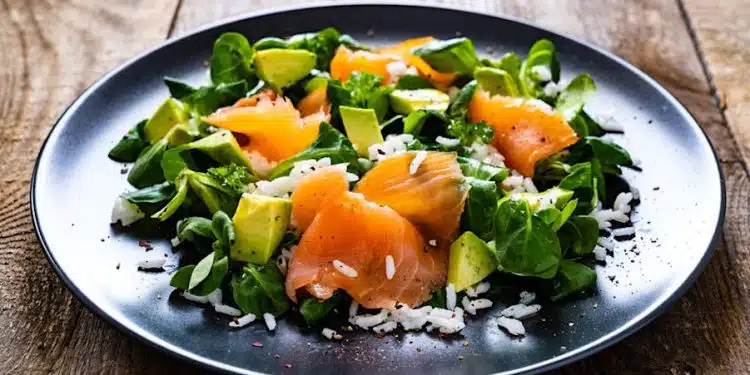 riso freddo salmone affumicato avocado