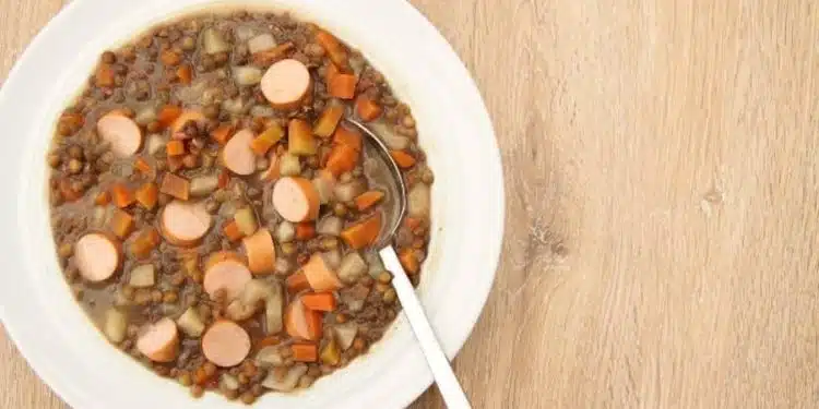 lenticchie in umido e wurstel