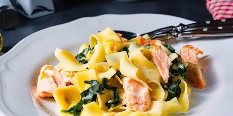pasta al salmone e spinaci