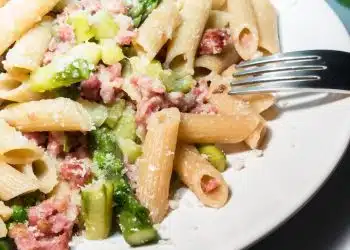 pasta salsiccia e asparagi