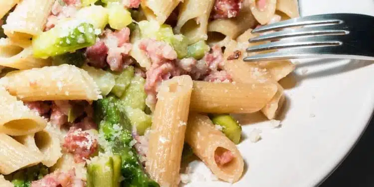 pasta salsiccia e asparagi