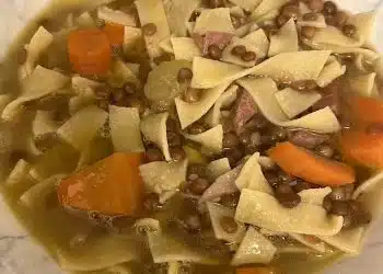 minestra con lenticchie avanzate e carote