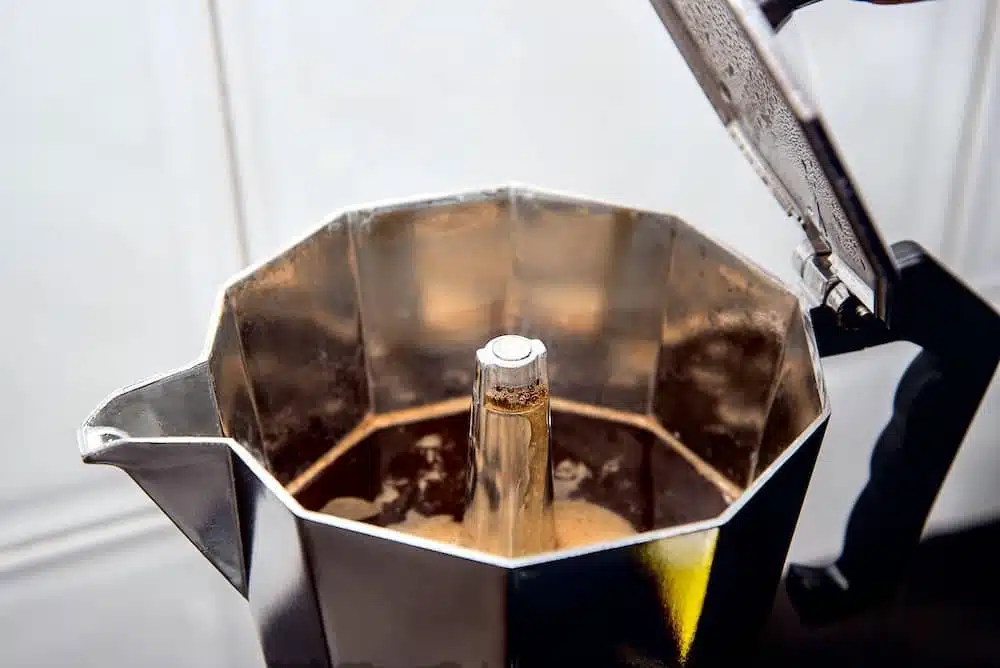 come fare il caffè con la moka- caffè che esce lentamente