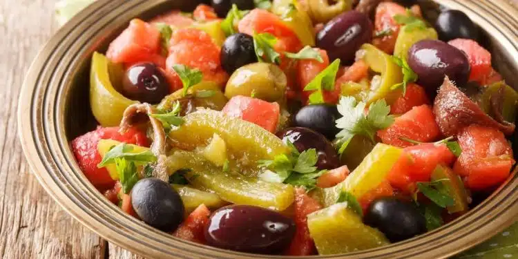 insalata di peperoni e acciughe e olive