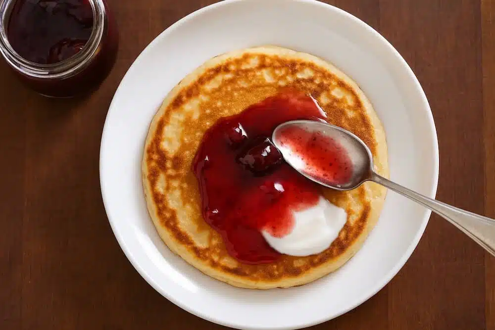 pancake pronto con marmellata procedimento
