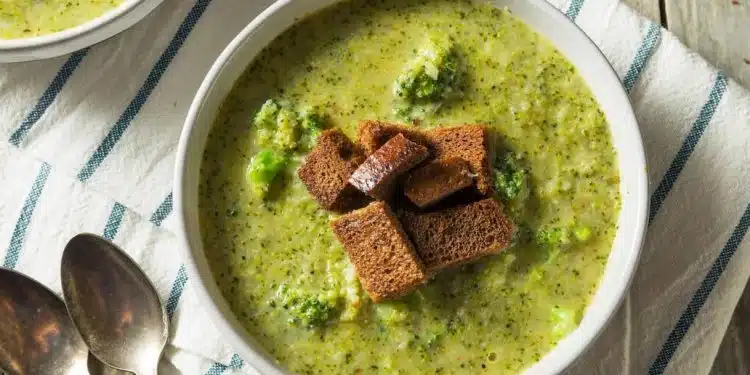 zuppa di broccoli surgelati e fagioli in scatola