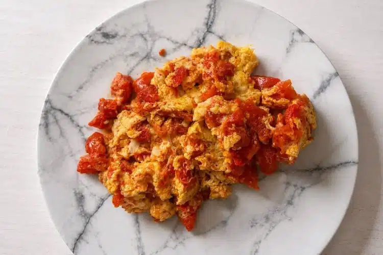 uova strapazzate al pomodoro